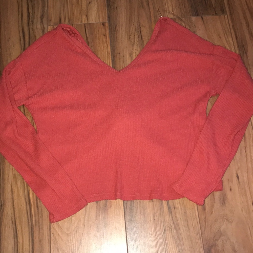 Pinkish red long sleeve crop top